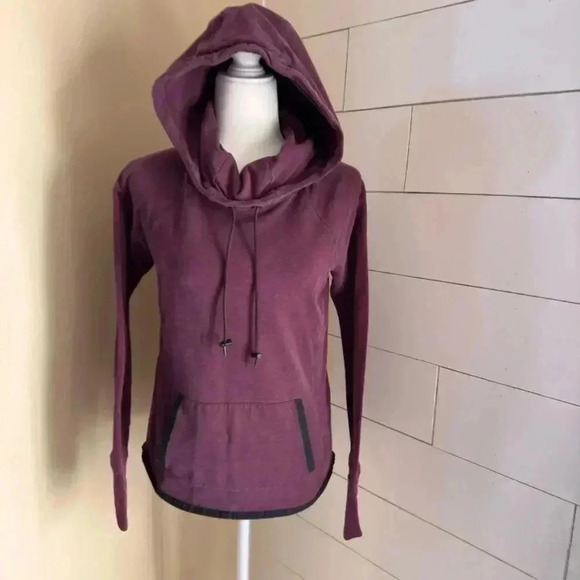 Athleta Sweatshirt Womens Size XS Sentry Hoodie Long Sleeve Pullover Purple - Picture 4 of 6